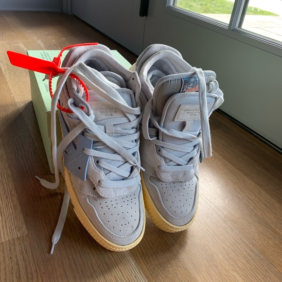 Off-White Shoes - OFF-WHITE 3.O Low-Top Sneakers